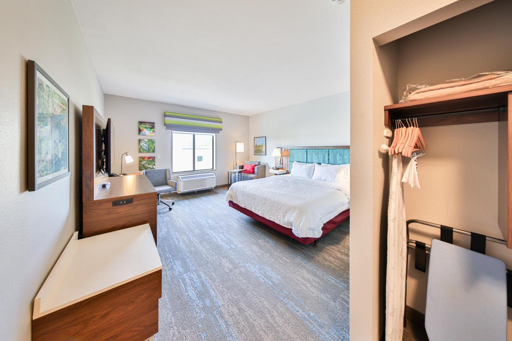 Hampton Inn & Suites By Hilton Seattle/Kent Room photo