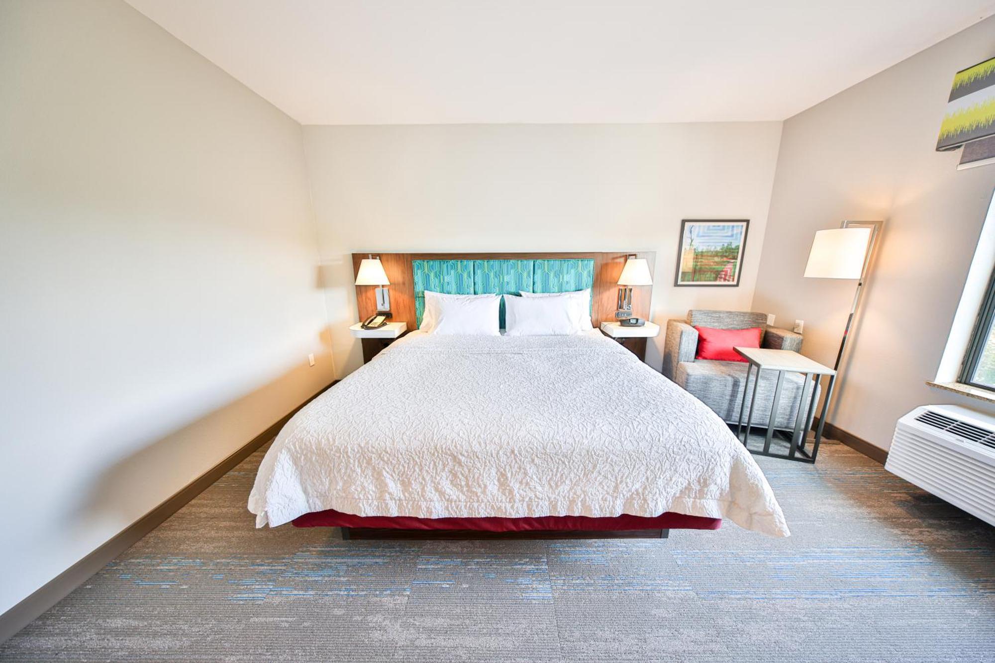 Hampton Inn & Suites By Hilton Seattle/Kent Room photo